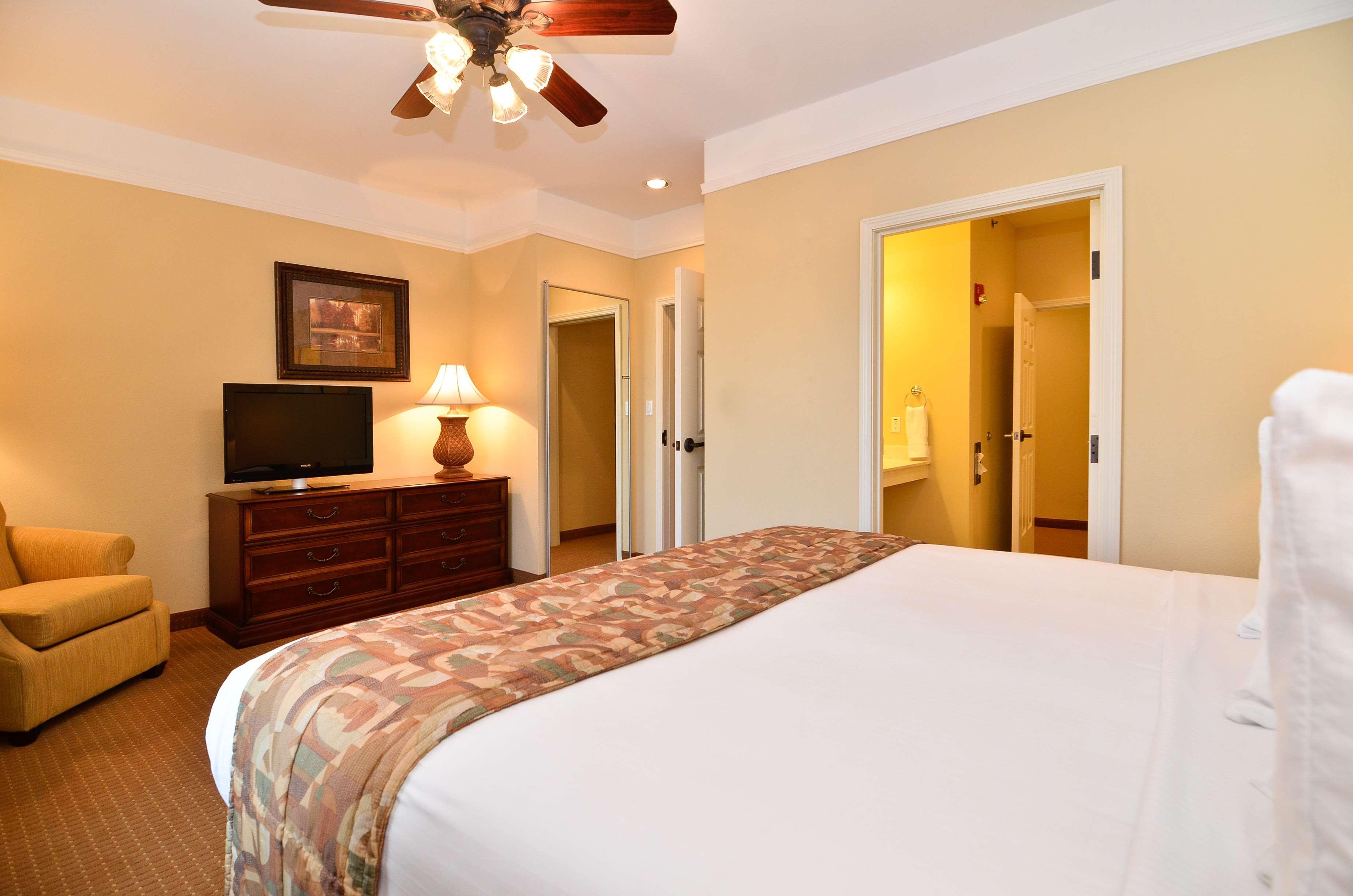 Best Western Plus Monica Royale Inn & Suites Greenville Exterior foto