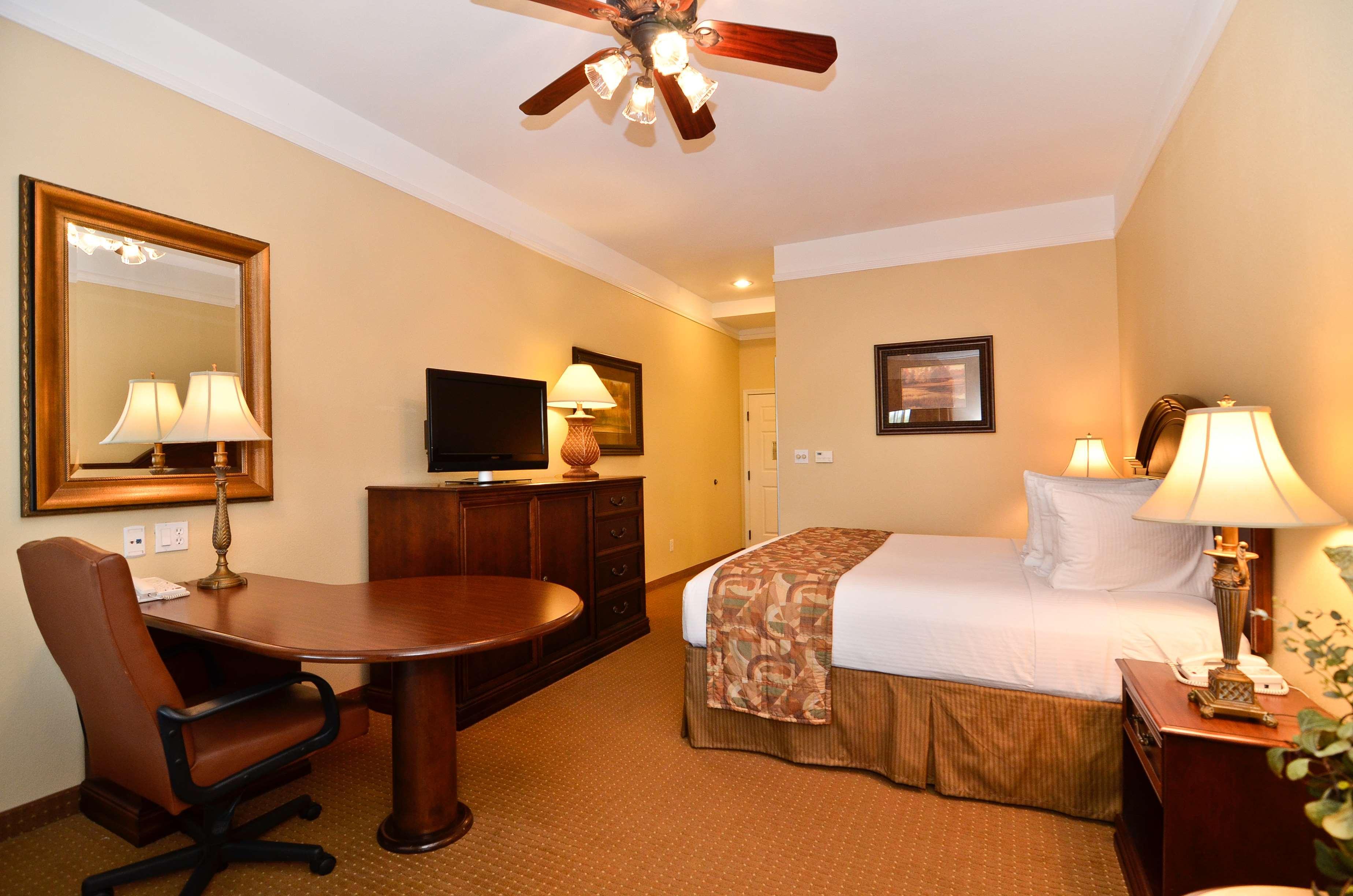 Best Western Plus Monica Royale Inn & Suites Greenville Exterior foto