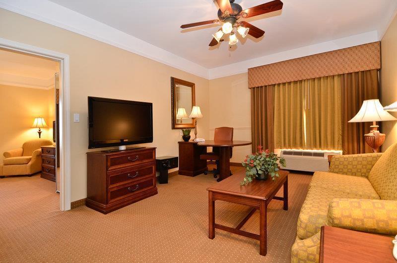 Best Western Plus Monica Royale Inn & Suites Greenville Exterior foto