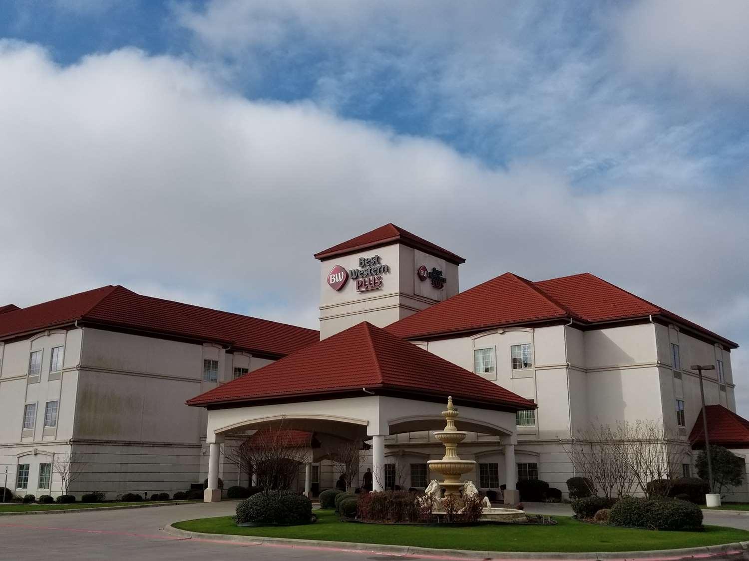 Best Western Plus Monica Royale Inn & Suites Greenville Exterior foto