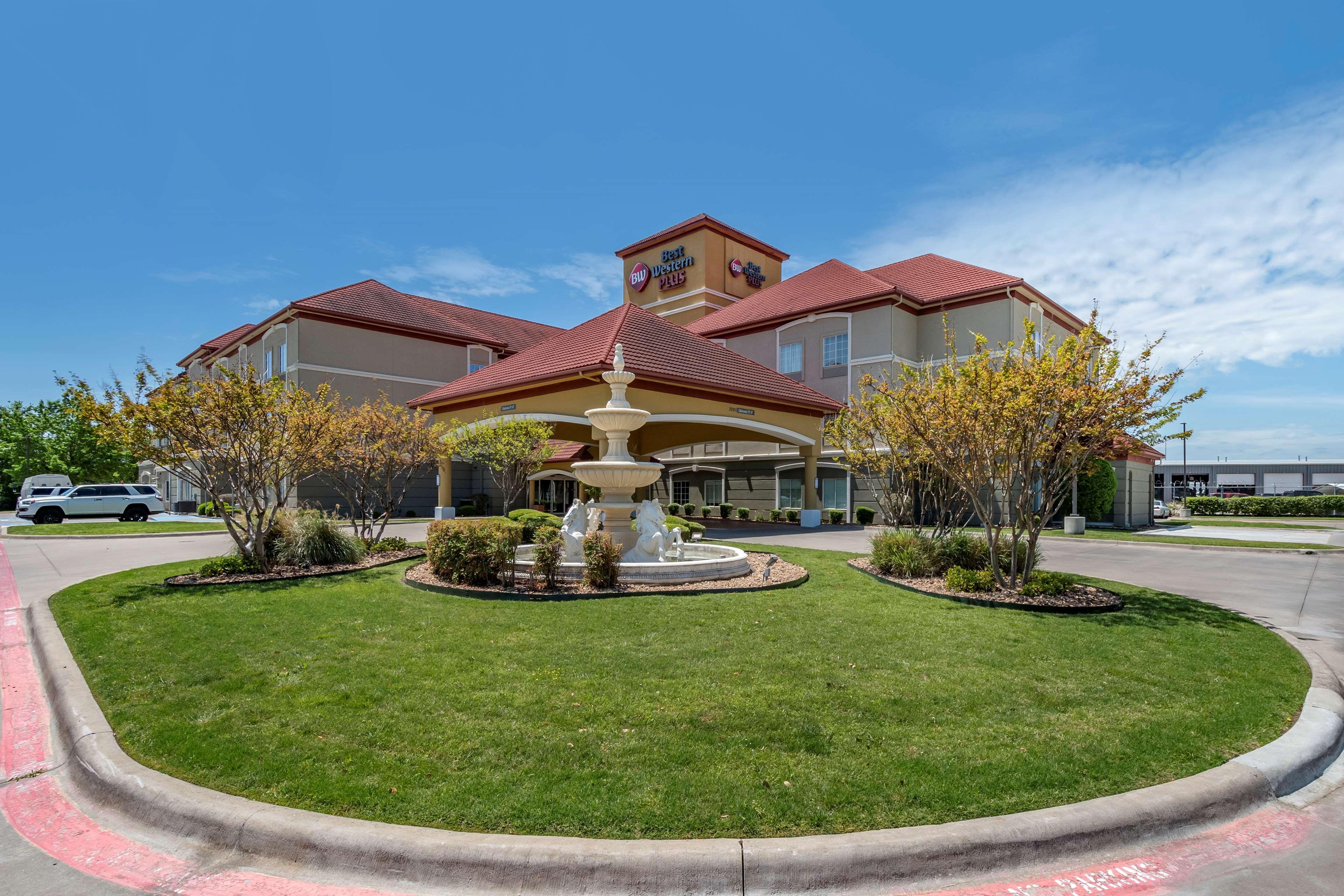 Best Western Plus Monica Royale Inn & Suites Greenville Exterior foto
