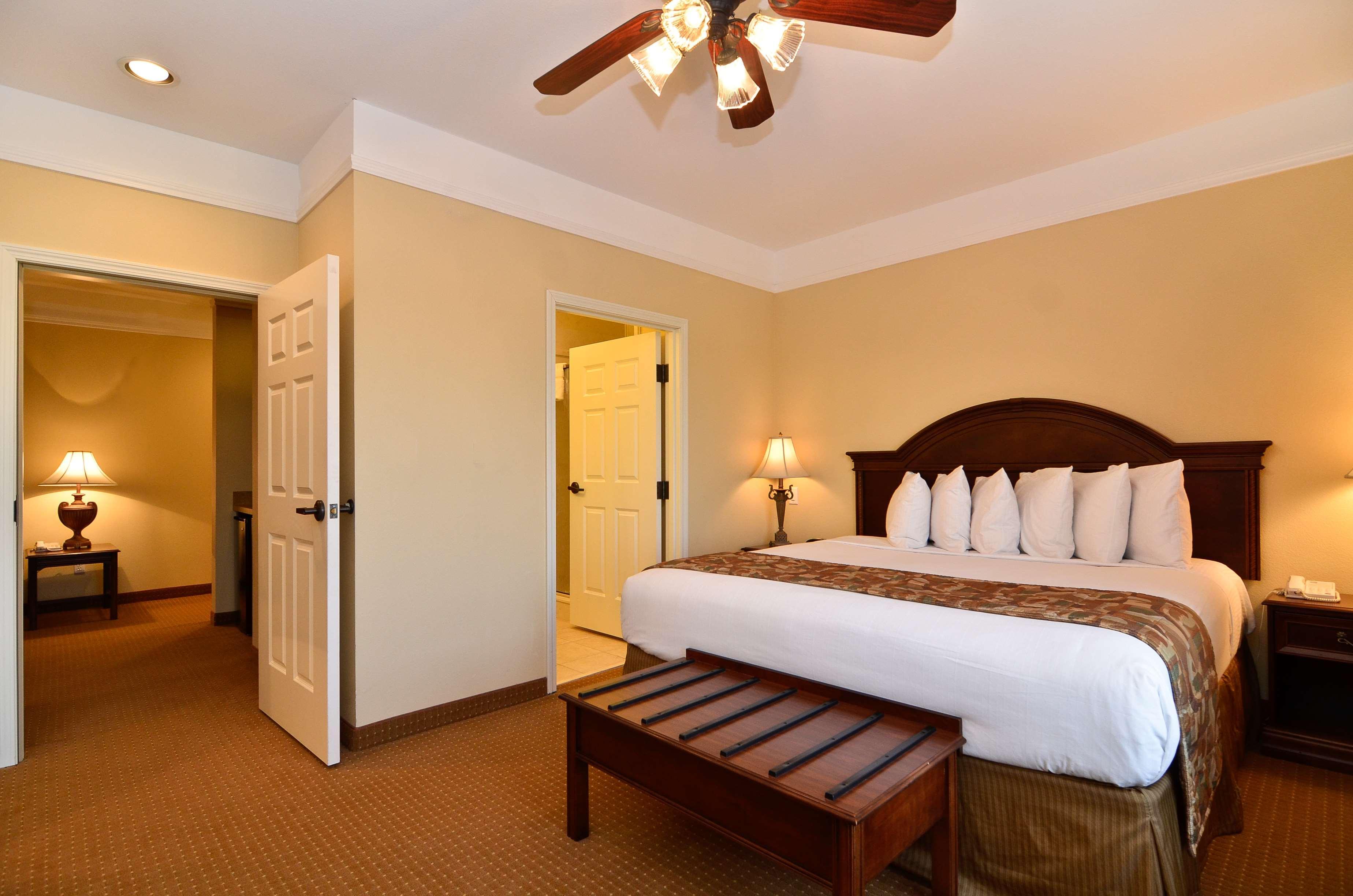 Best Western Plus Monica Royale Inn & Suites Greenville Exterior foto
