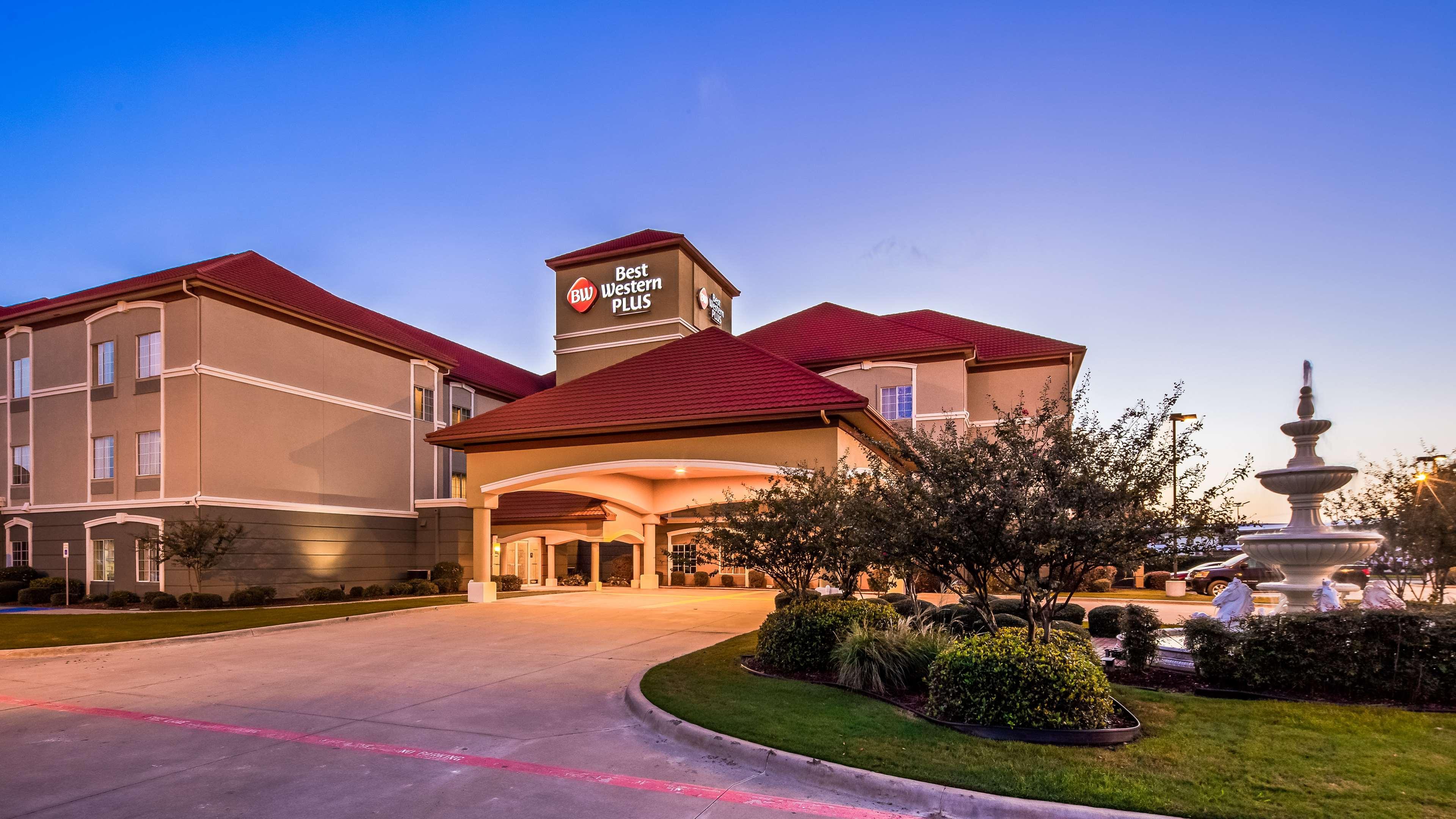Best Western Plus Monica Royale Inn & Suites Greenville Exterior foto